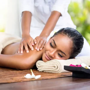 Bali-massage-A-woman-having-a-Balinese-massage